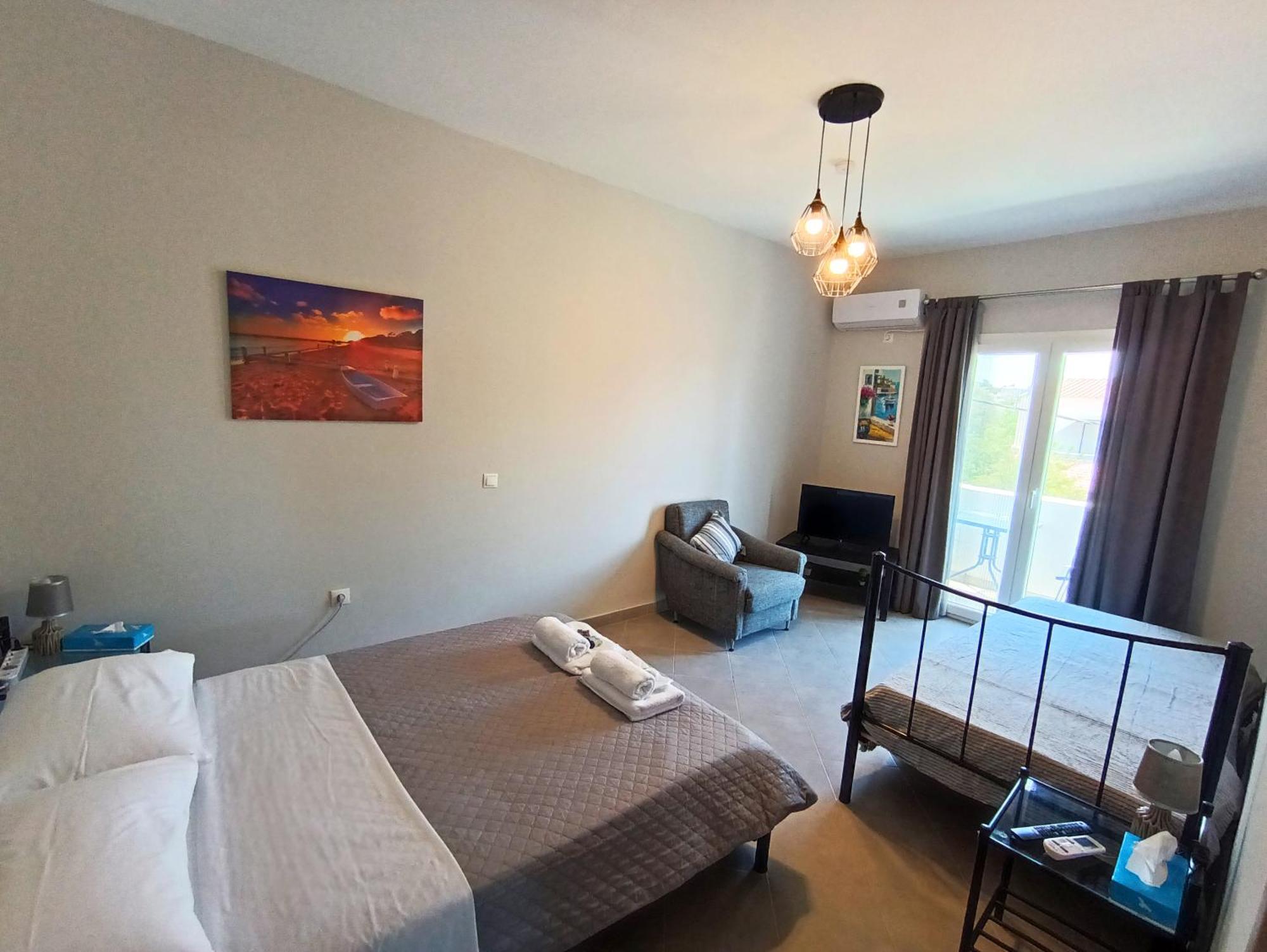 Airport Palmtree Apartments - 15Min From Airport Artemida  Dış mekan fotoğraf