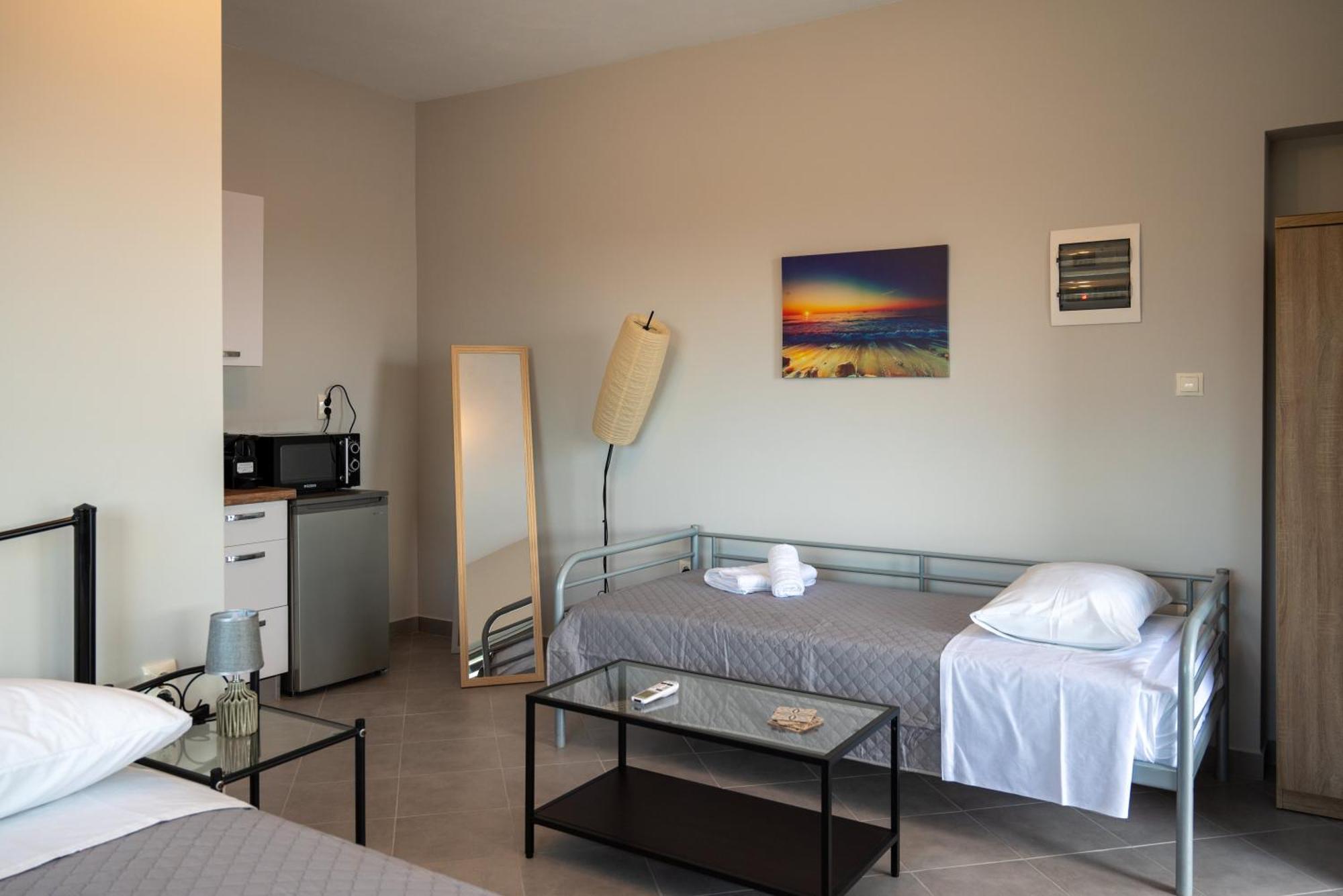 Airport Palmtree Apartments - 15Min From Airport Artemida  Dış mekan fotoğraf